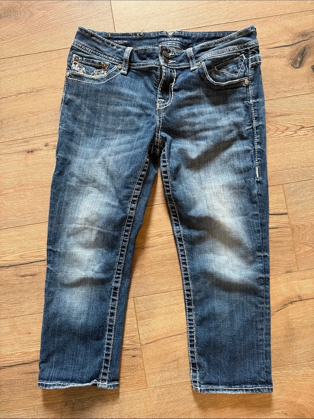 Vigoss capri sz 9 x 31 Women’s Dark Blue Distressed Jeans designer pant bling